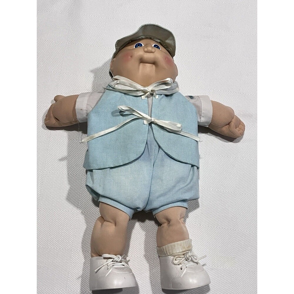 Pre Owned Adorable Boy Xavier Roberts Cabbage Patch Kid Signed With Hat & Shoes